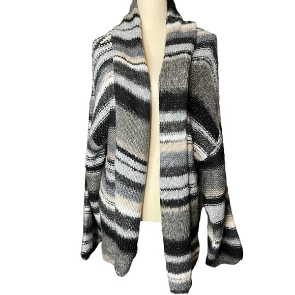 BDG Women's Oversized Open Cardigan Sweater Size L in Gray White Black Stripes - Picture 1 of 6
